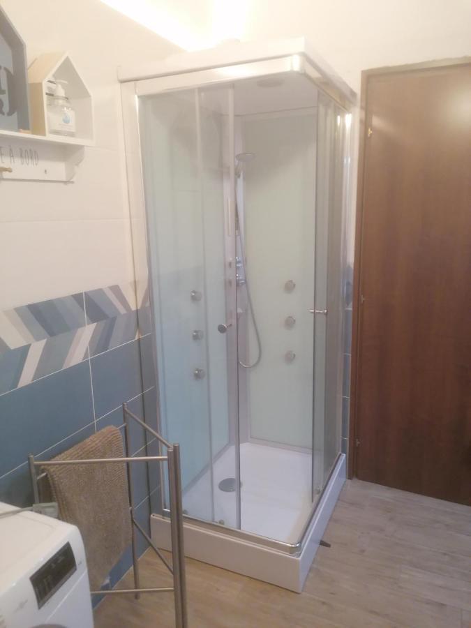 Emmanueli65 Fronte Clinica Per 5 Matrimoniale 2 Singoli 1 Divano Letto Piacenza Zewnętrze zdjęcie